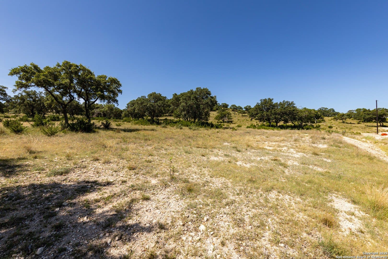 5 acres in Bandera County - photo 12