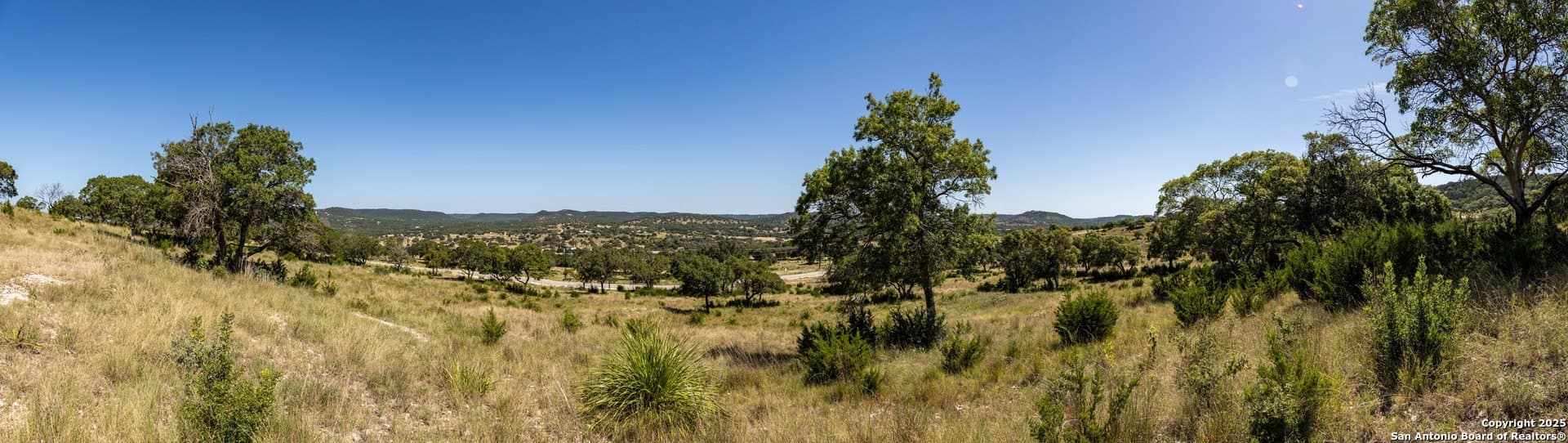 5 acres in Bandera County - photo 7