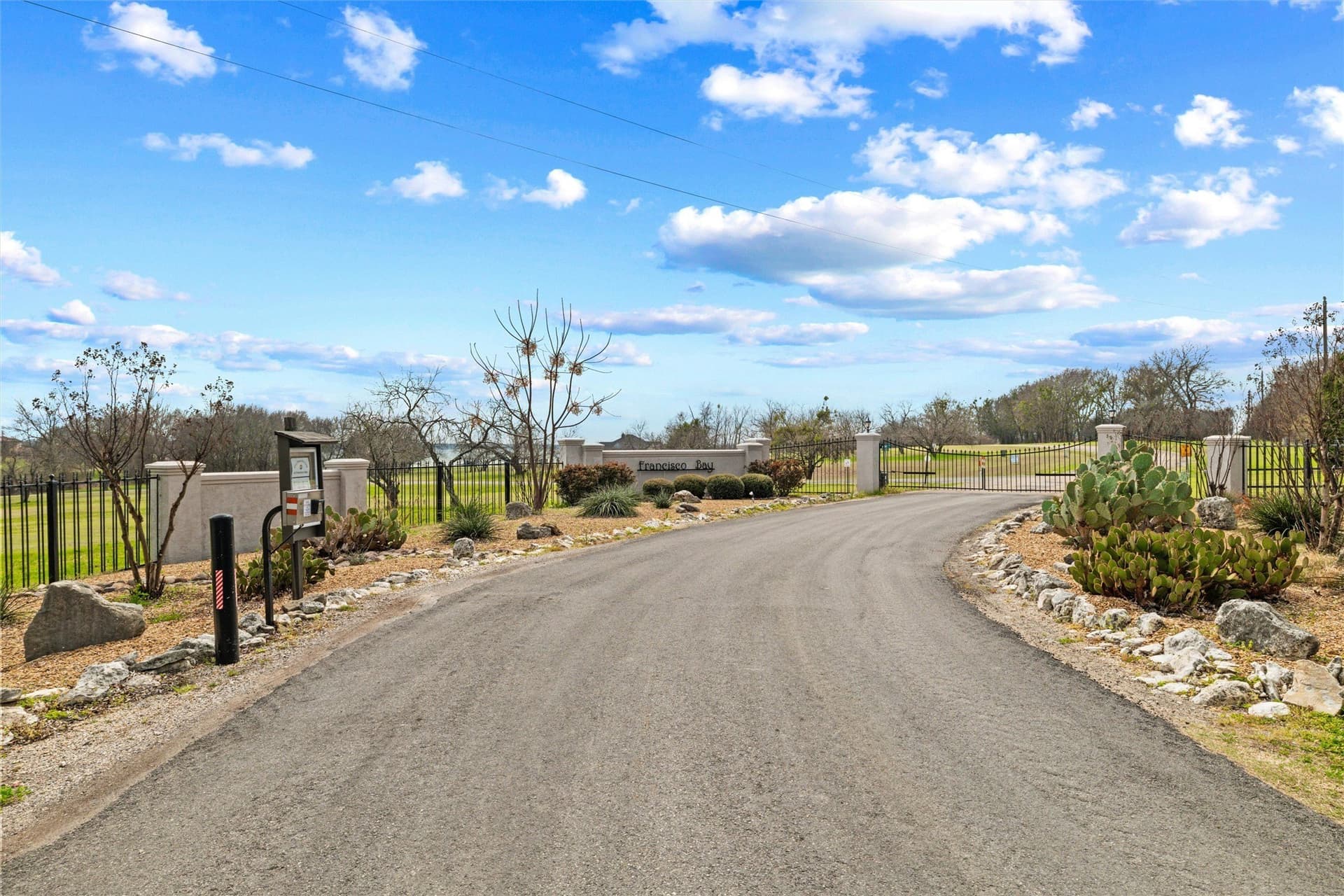 0.78 acres in Navarro County - photo 29