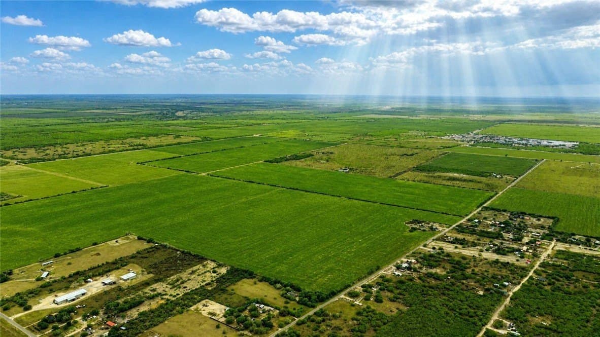 10 acres in Nueces County - photo 9