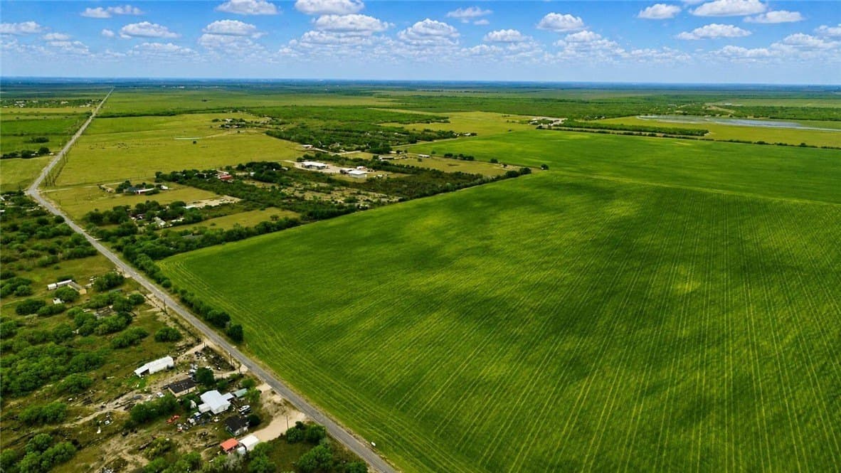 10 acres in Nueces County - photo 11