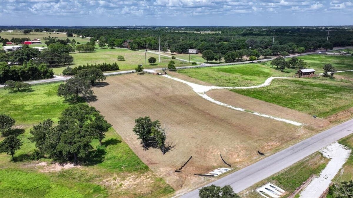 2.08 acres in Montague County - photo 11