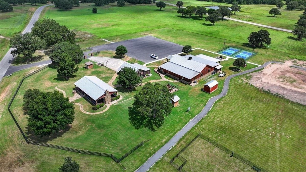 2.08 acres in Montague County - photo 20