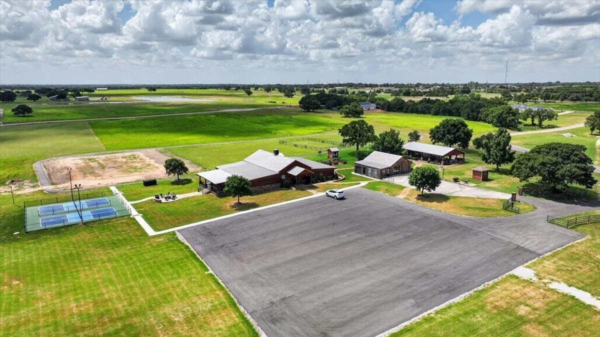 2.08 acres in Montague County - photo 19