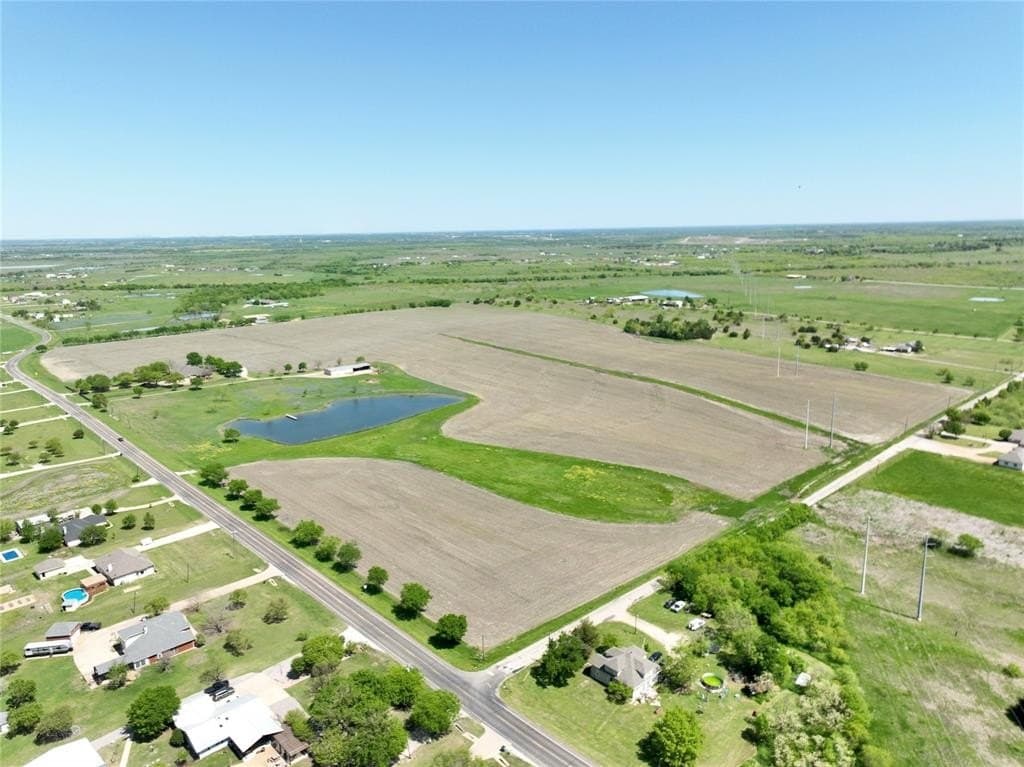 11.5 acres in Ellis County gallery image 4