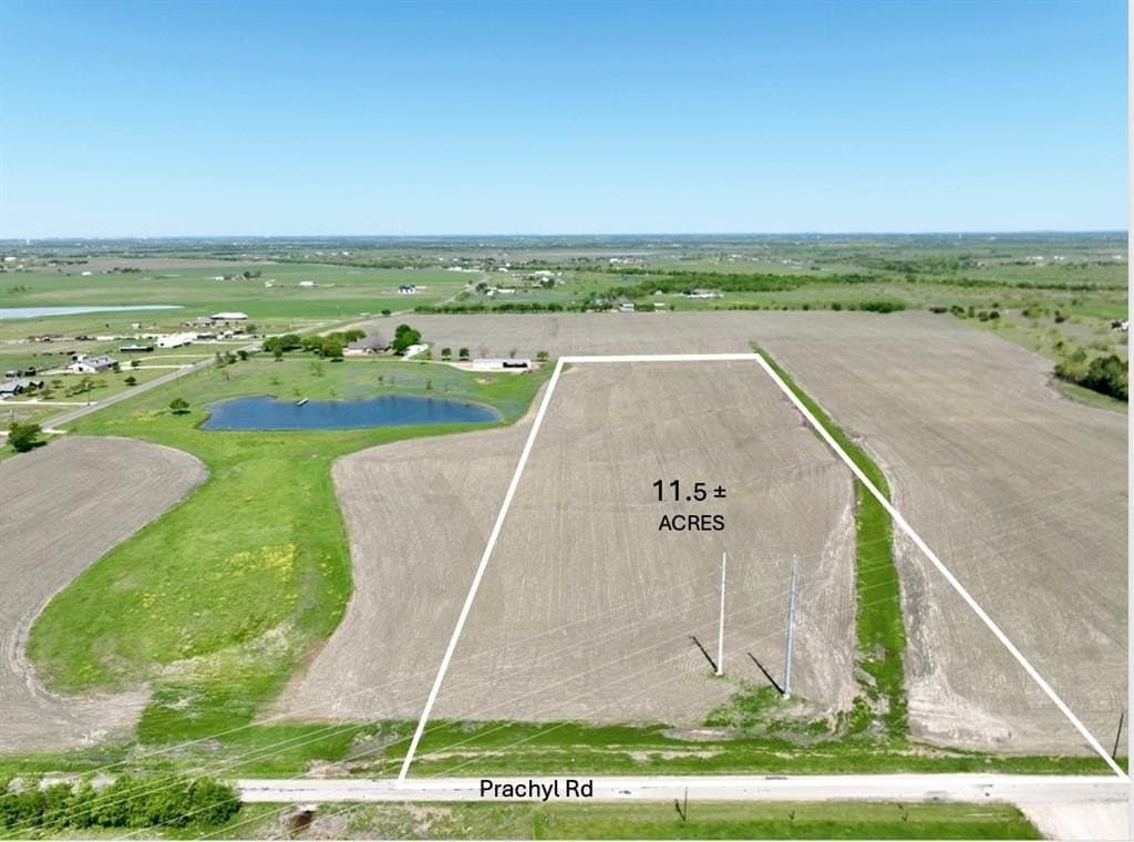 11.5 acres in Ellis County gallery image 2