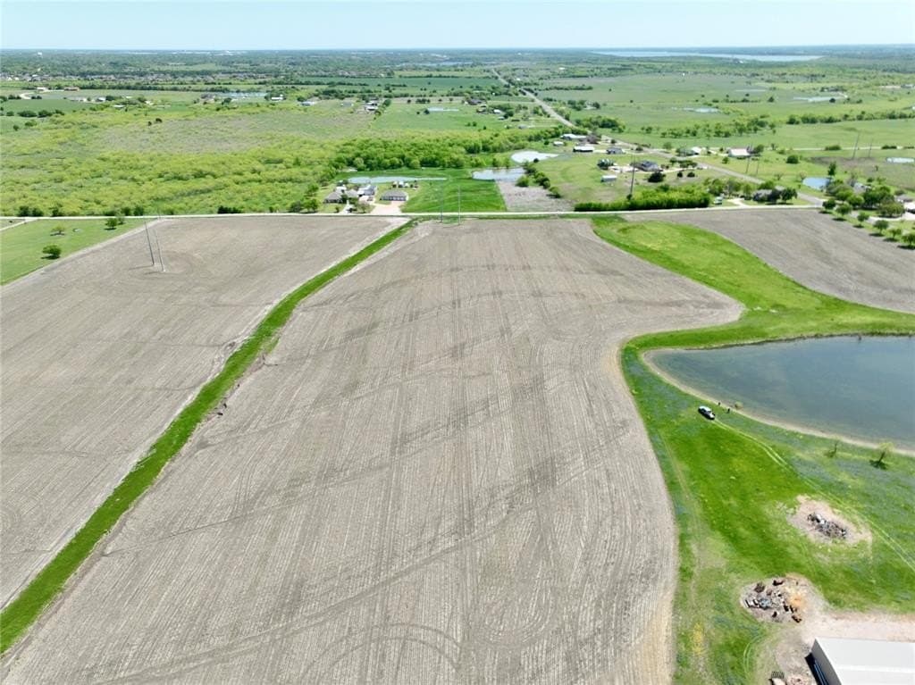 11.5 acres in Ellis County gallery image 3