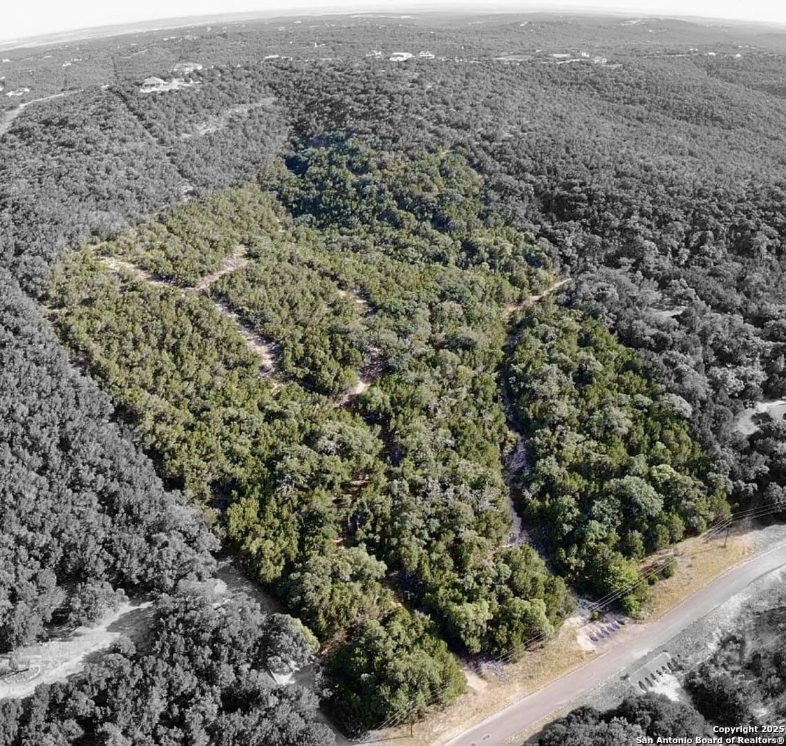 16.27 acres in Medina County