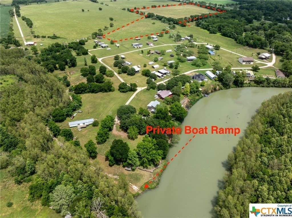 33.96 acres in Gonzales County gallery image 3