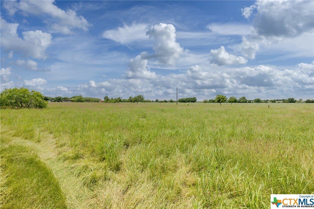 33.96 acres in Gonzales County featured view