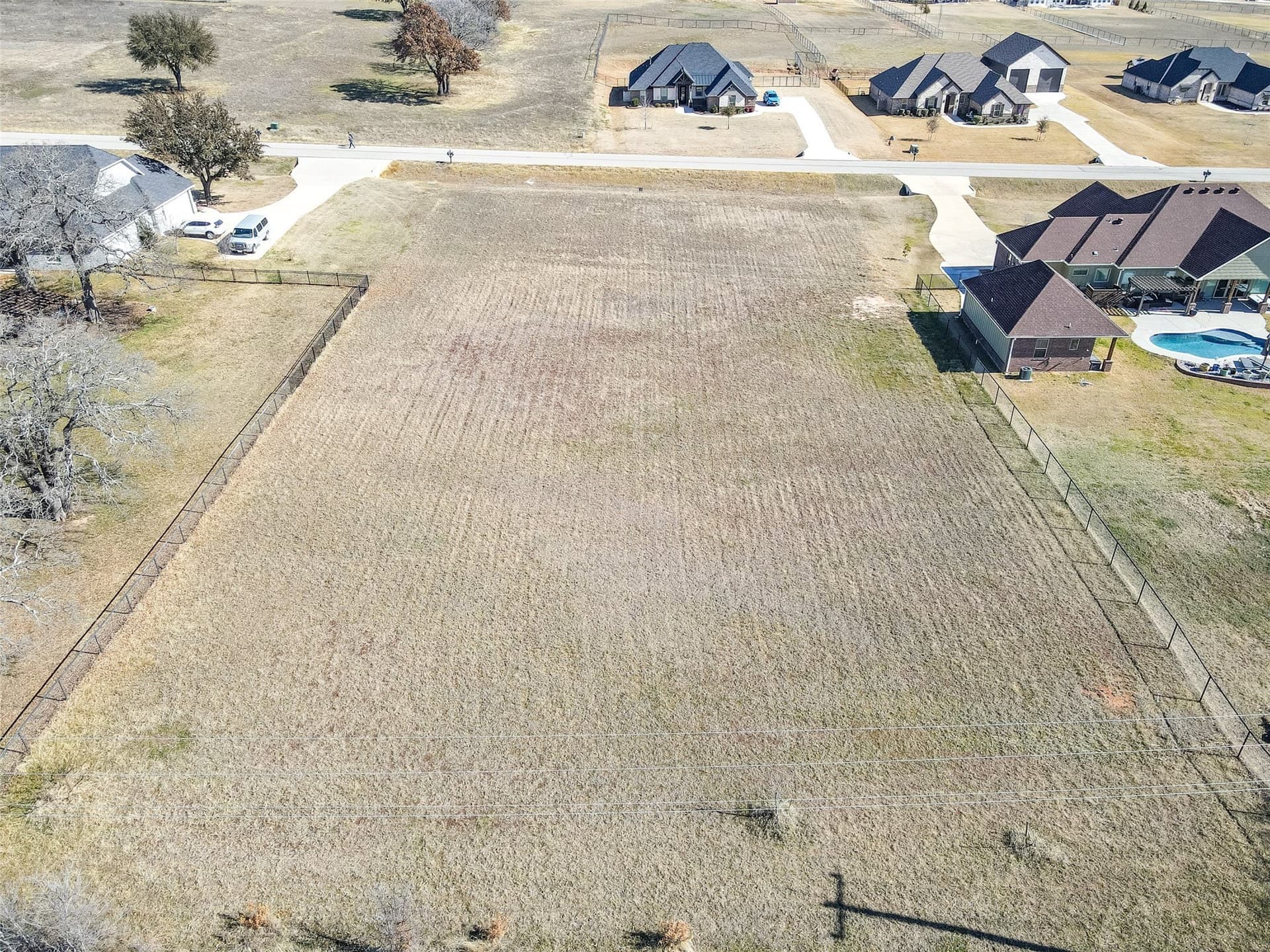 1.05 acres in Hood County gallery image 3