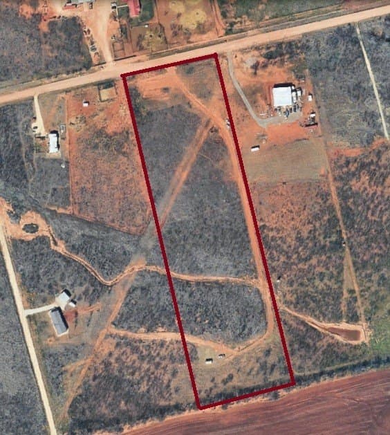 8.76 acres in Jones County