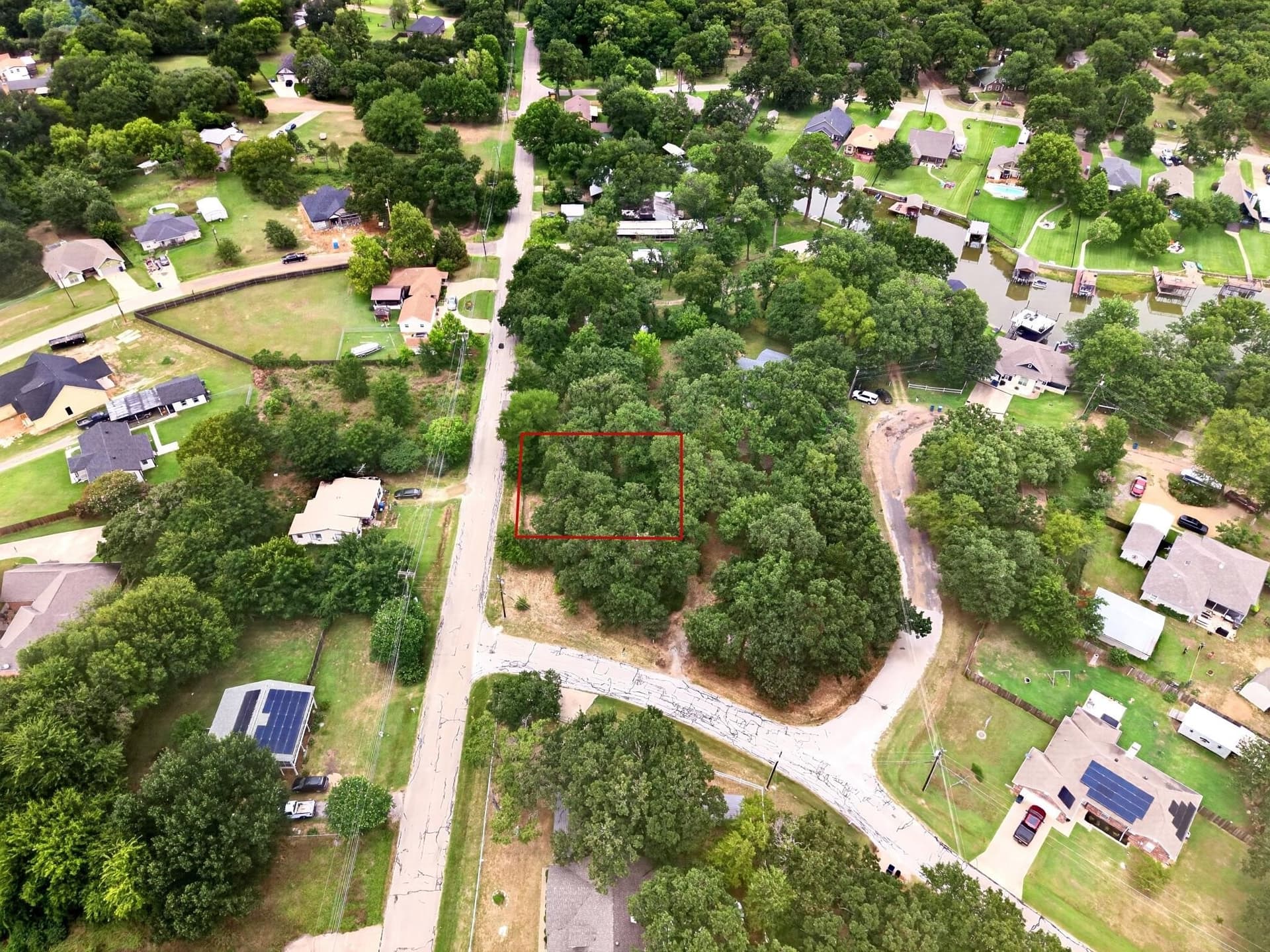 0.2 acres in Henderson County gallery image 3