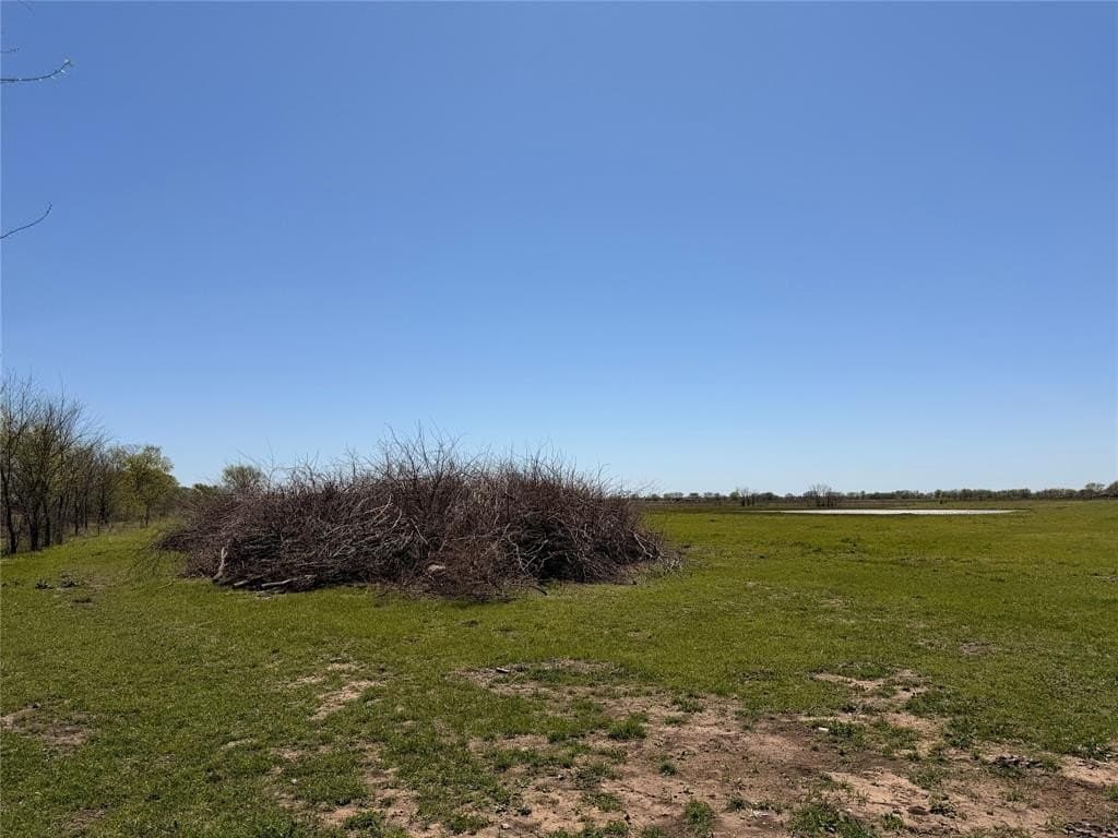 5.85 acres in Dallas County gallery image 2