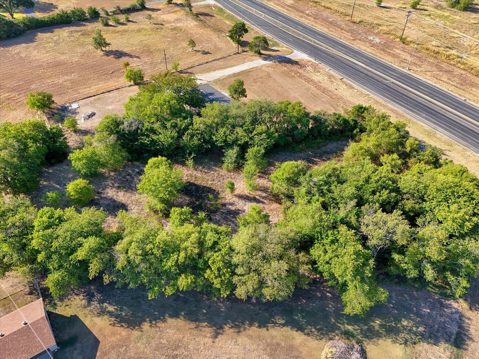 1 acres in McLennan County - photo 2