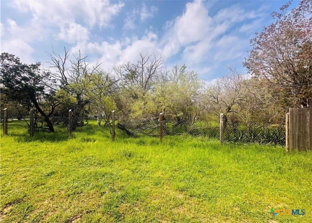 0.24 acres in Comal County featured view