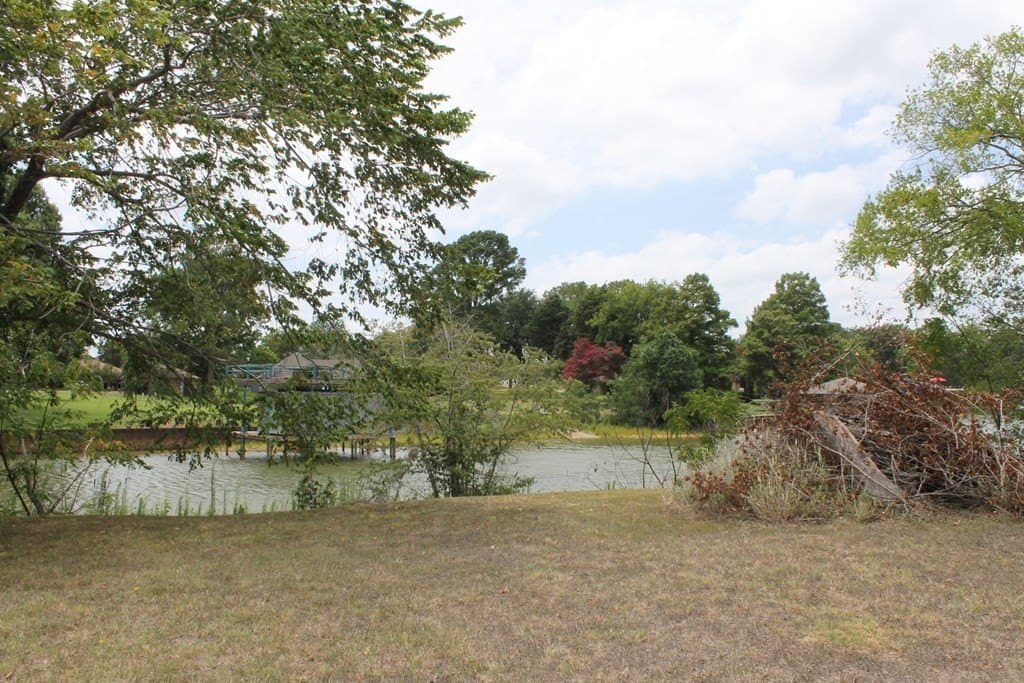 0.58 acres in Henderson County featured view