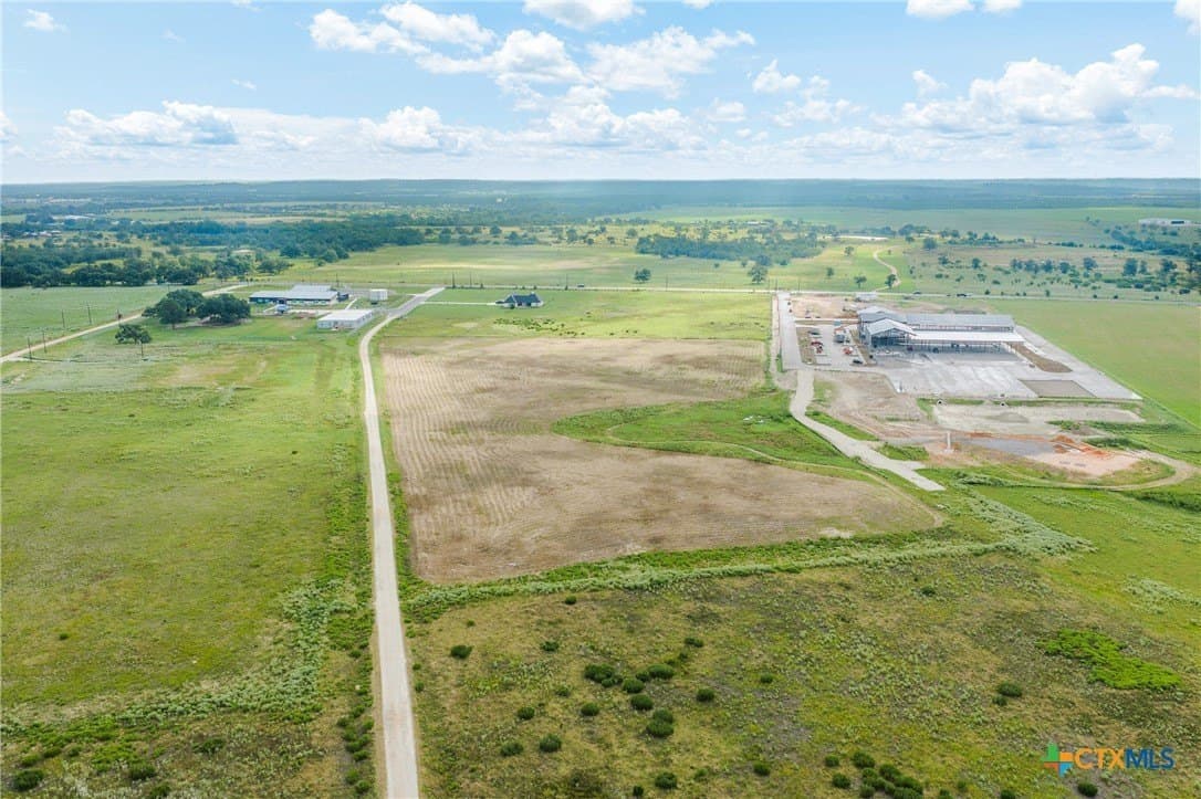 10.69 acres in Bastrop County