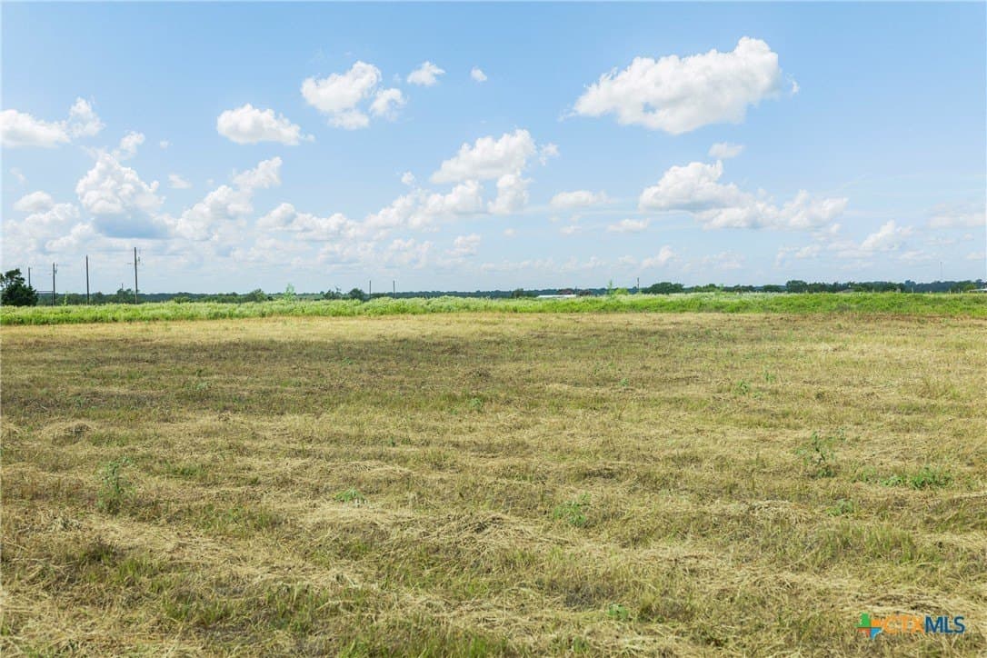 10.69 acres in Bastrop County - photo 8