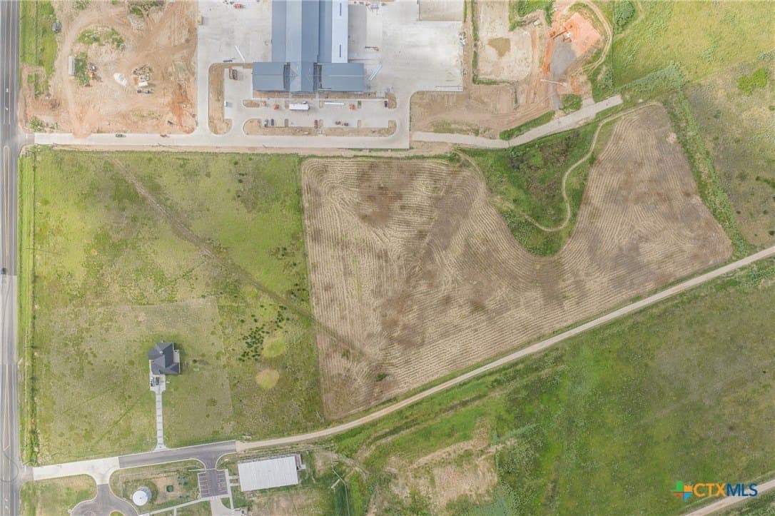 10.69 acres in Bastrop County - photo 4