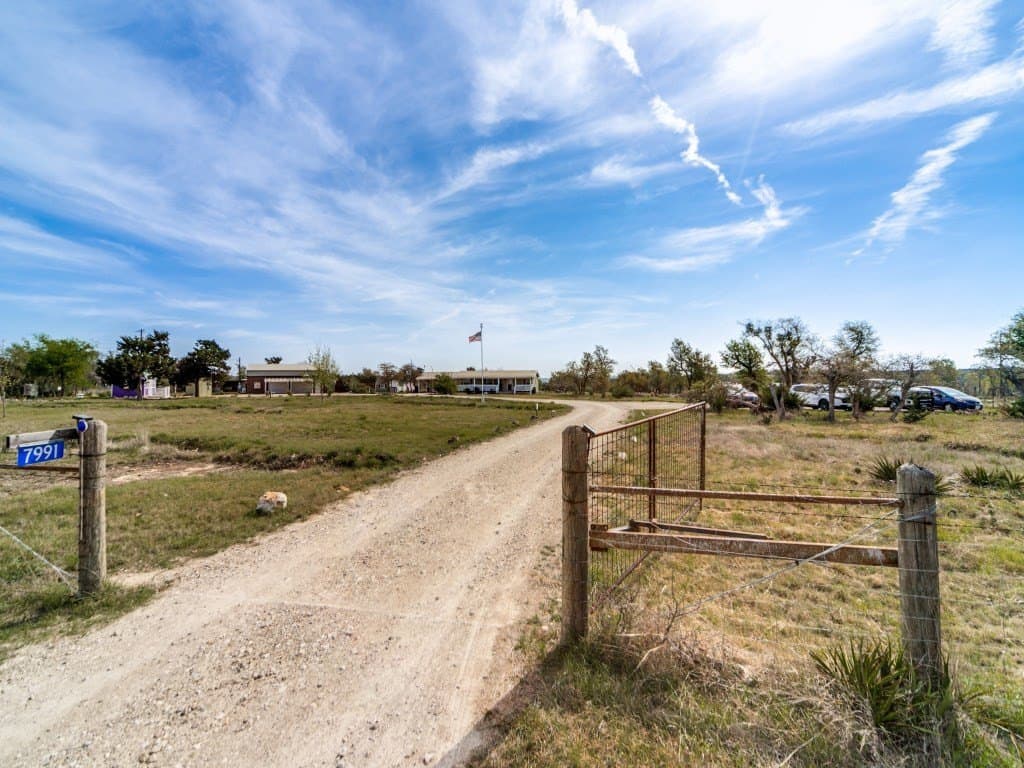 22.01 acres in Gillespie County gallery image 2