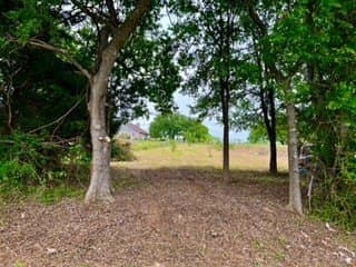 2.07 acres in Johnson County gallery image 3