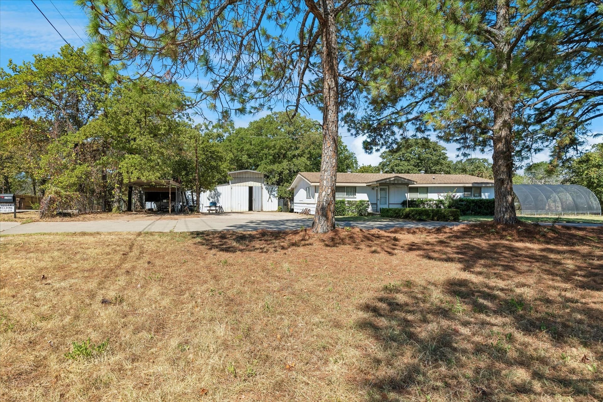 1.15 acres in Tarrant County - photo 2