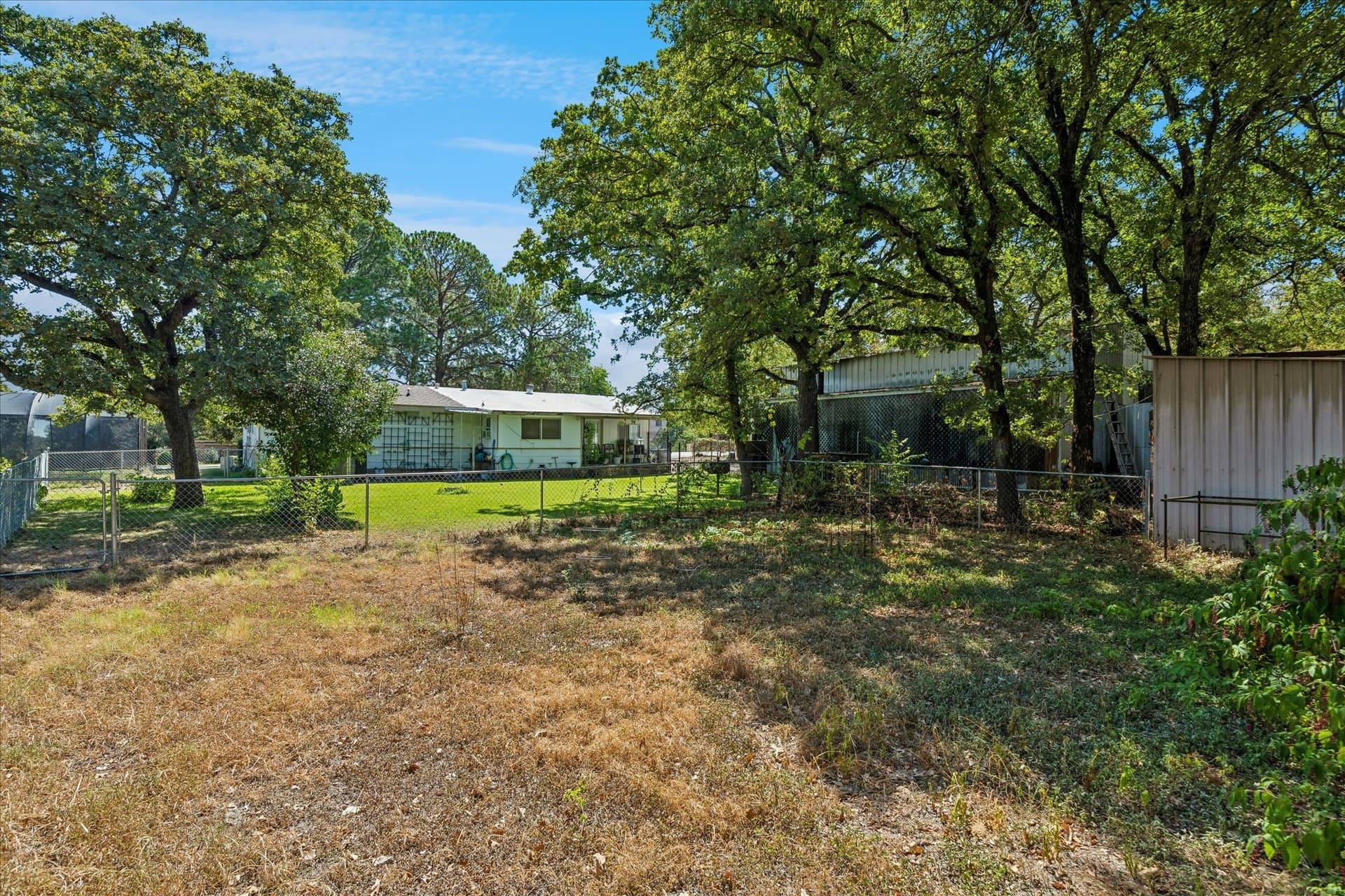 1.15 acres in Tarrant County - photo 8