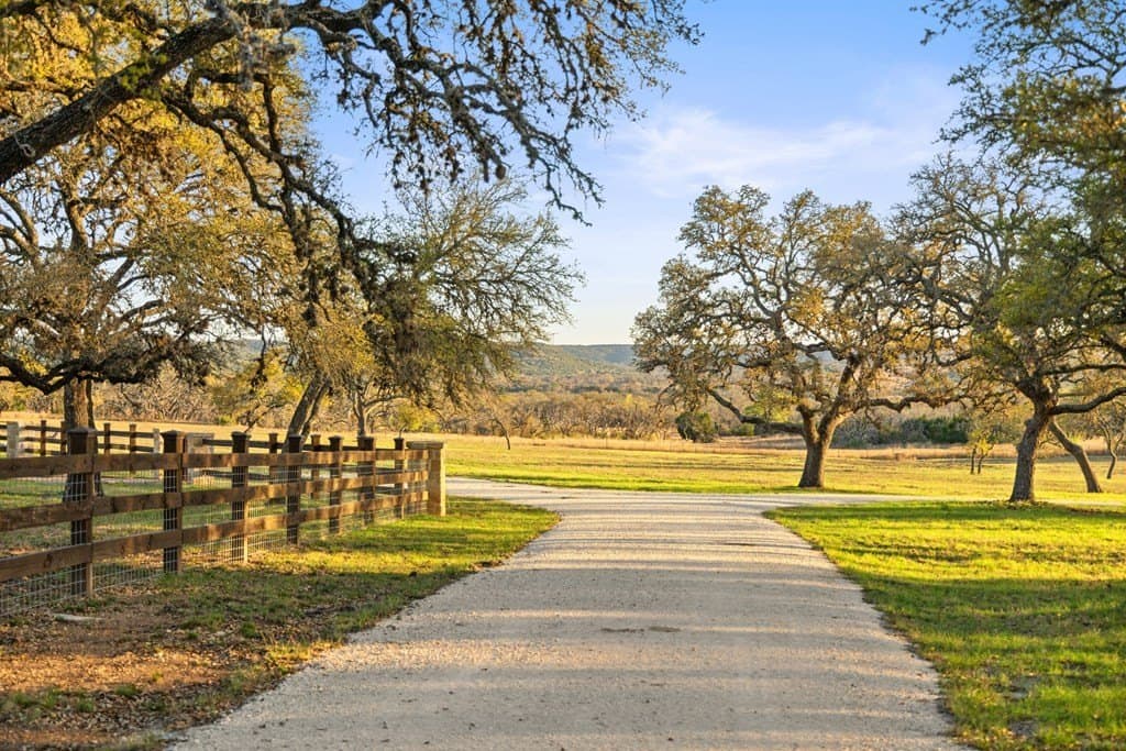 120 acres in Blanco County - photo 6