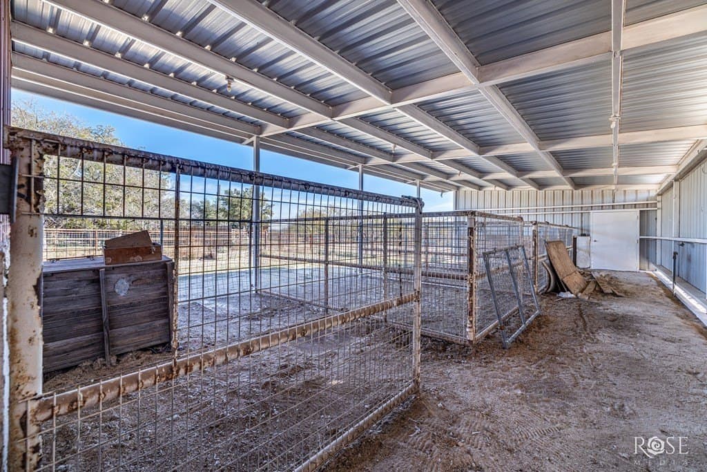 10 acres in Irion County - photo 35