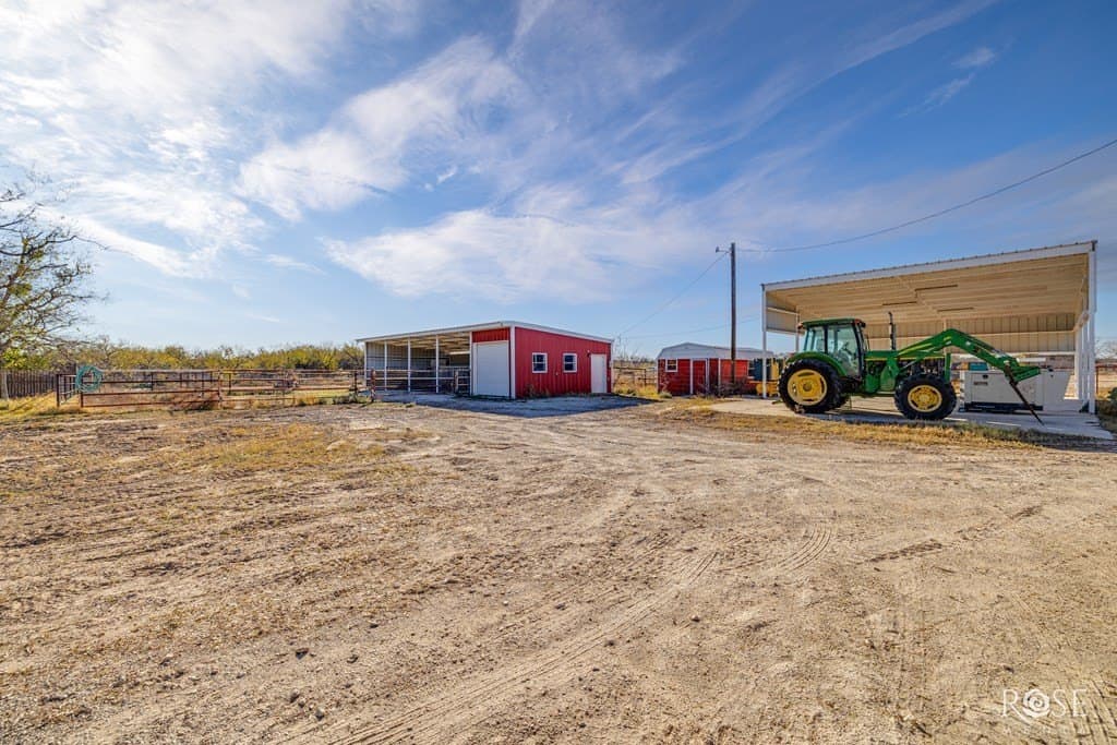 10 acres in Irion County - photo 30