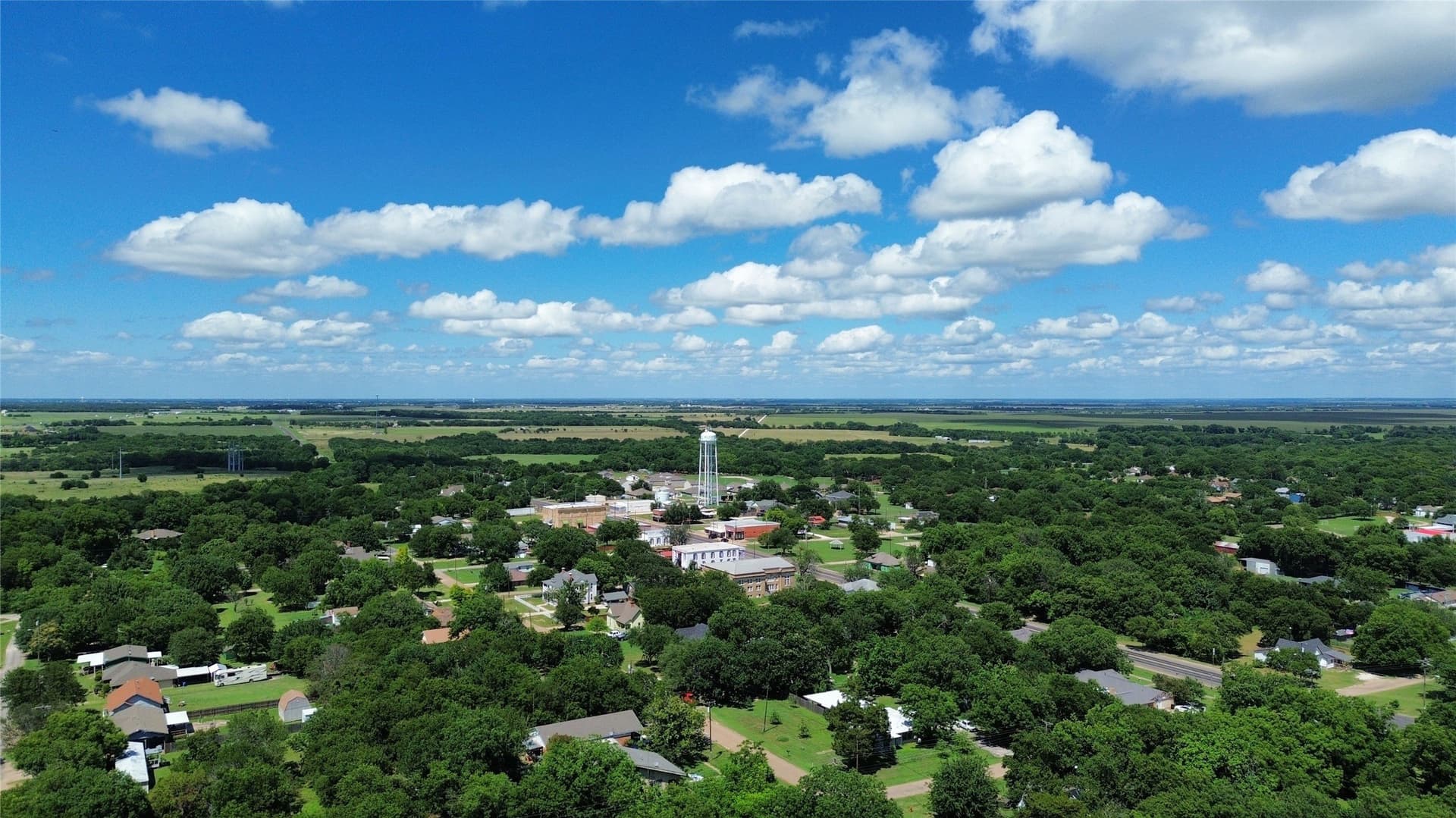 0.3 acres in Ellis County - photo 10