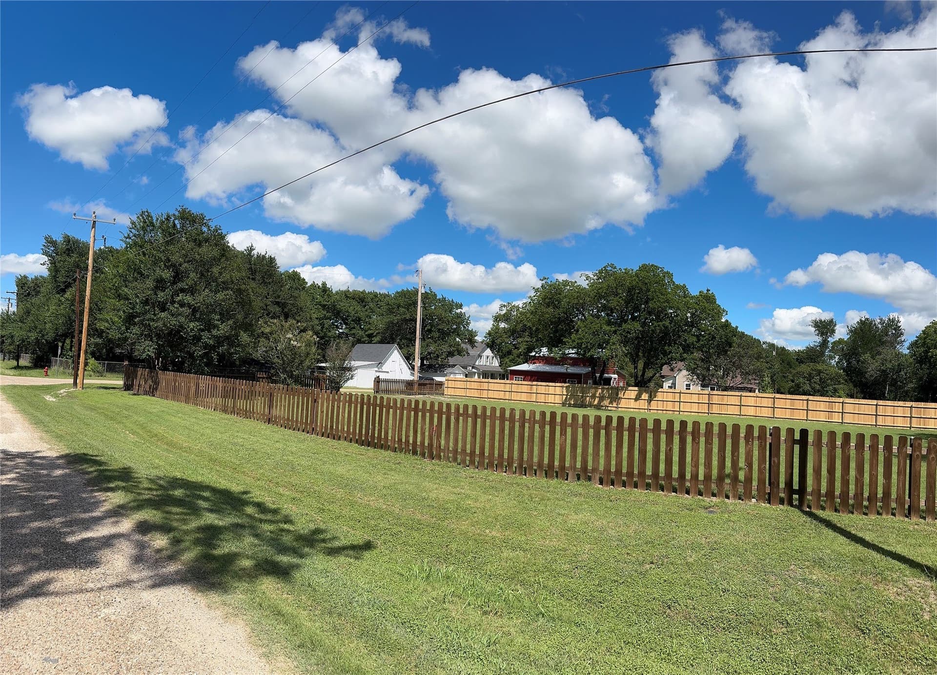 0.3 acres in Ellis County - photo 9
