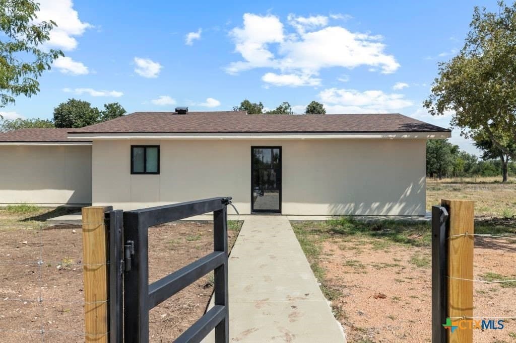 16.1 acres in Gillespie County - photo 9