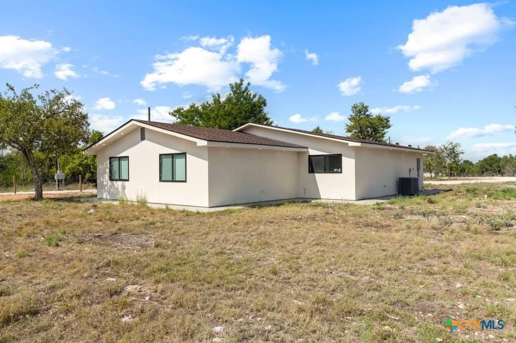16.1 acres in Gillespie County - photo 10