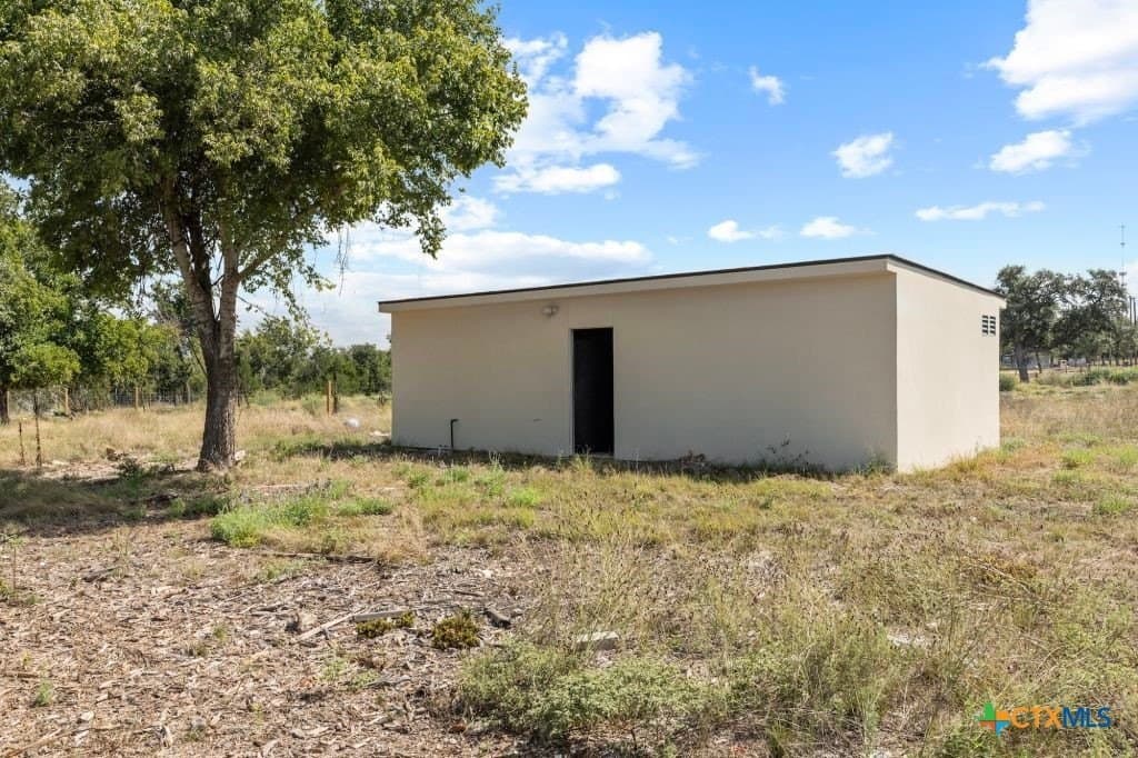 16.1 acres in Gillespie County - photo 11