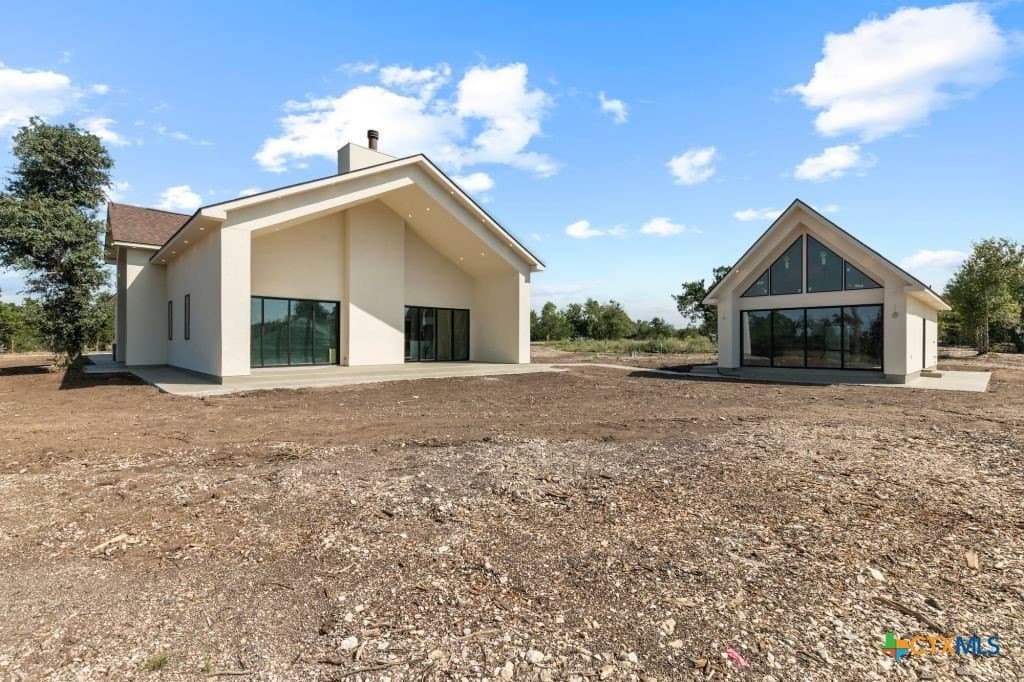 16.1 acres in Gillespie County - photo 2