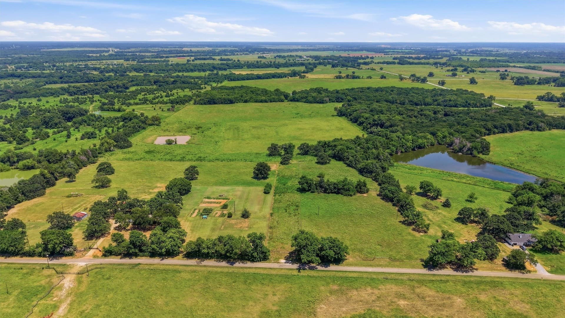 215.55 acres in Grayson County featured view