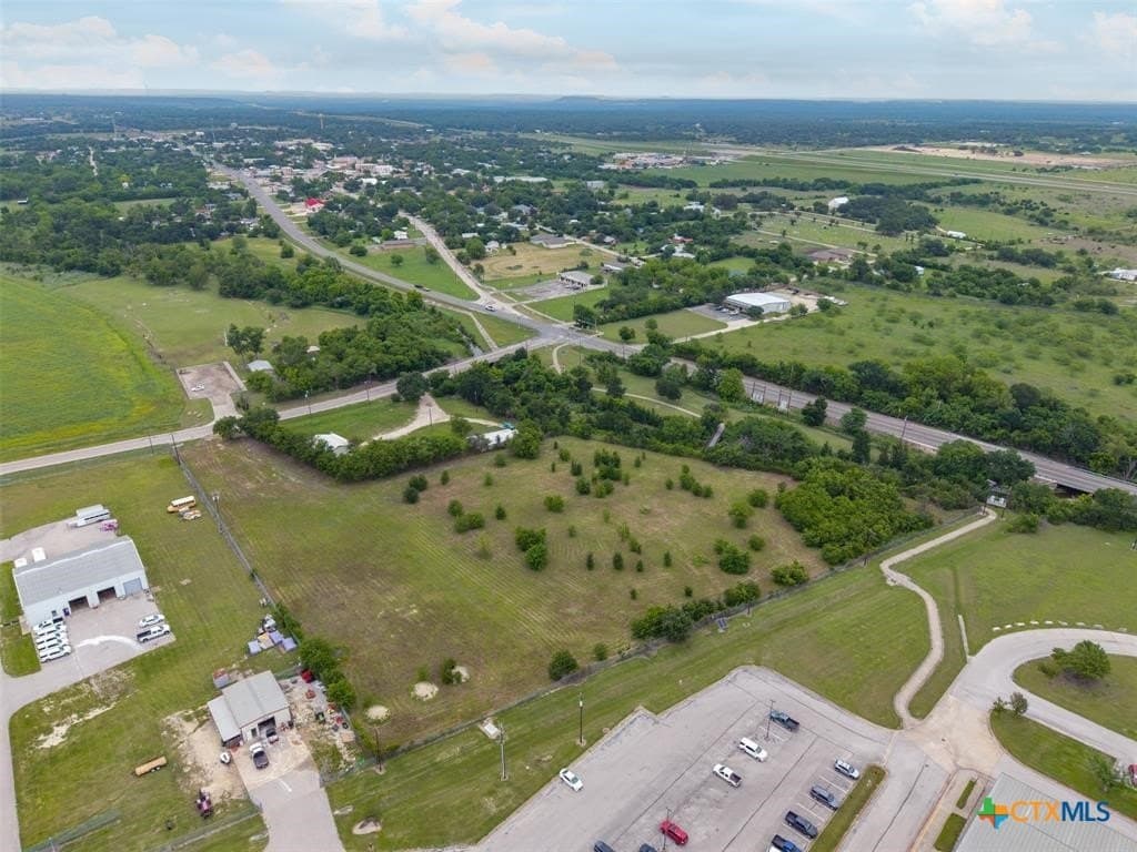 4.57 acres in Williamson County gallery image 3