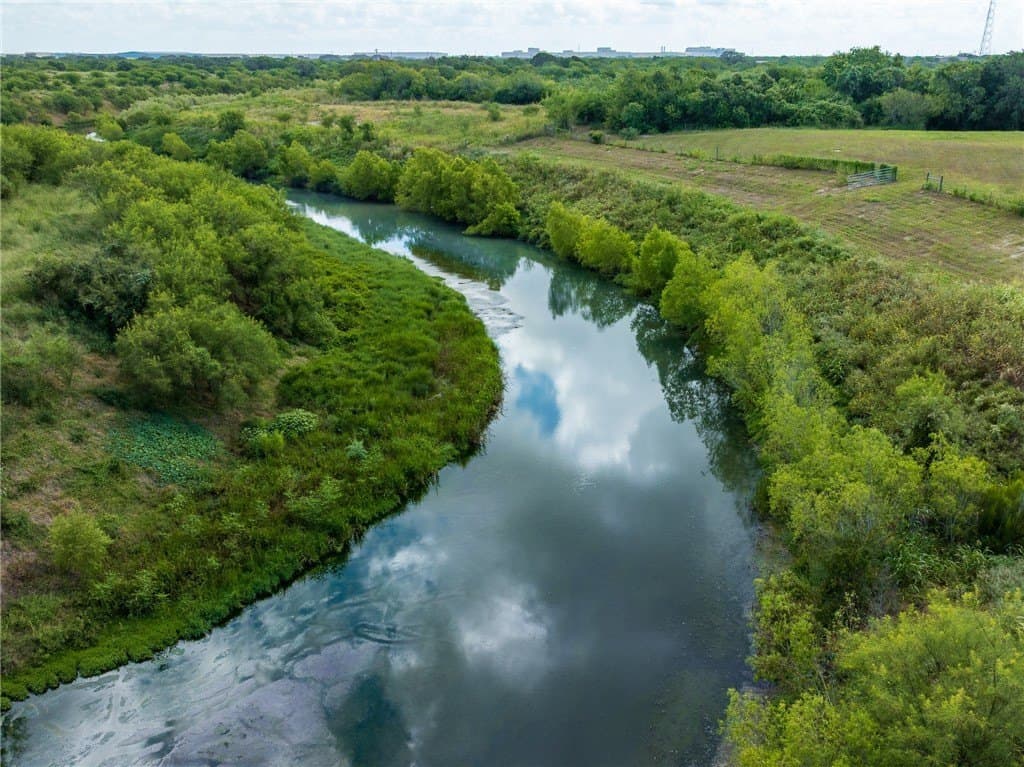70.17 acres in San Patricio County - photo 4