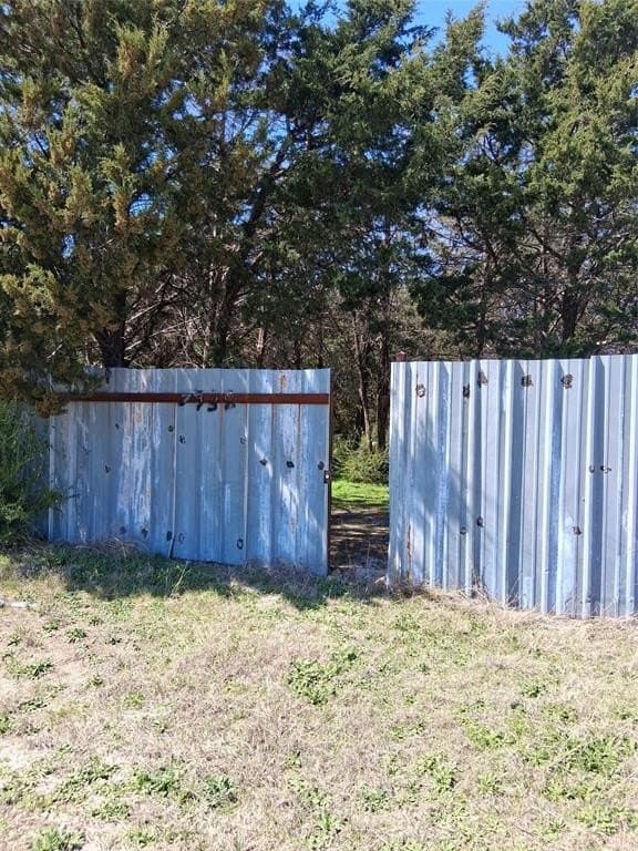 0.7 acres in Dallas County gallery image 2