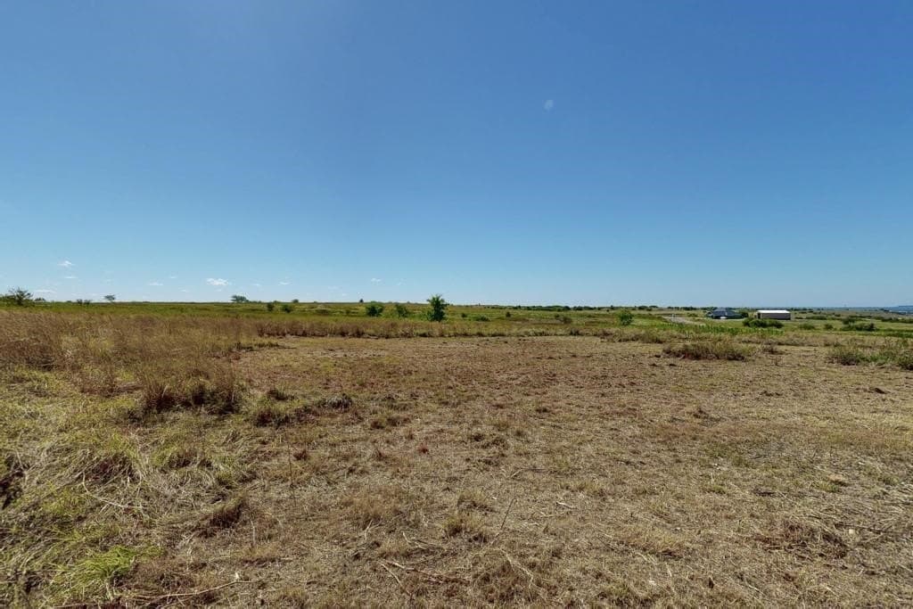 2.02 acres in Hood County
