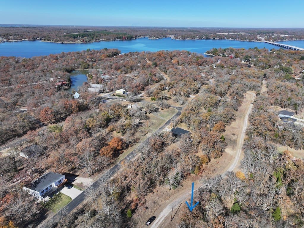 0.25 acres in Henderson County gallery image 4