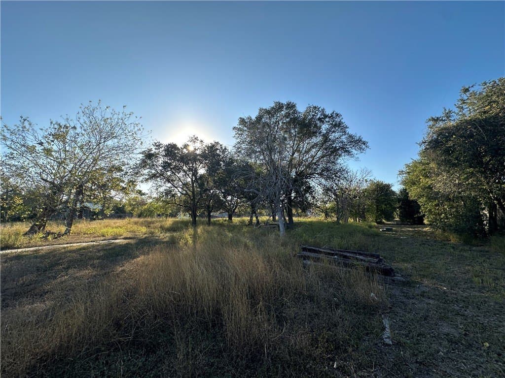0.43 acres in Refugio County - photo 6