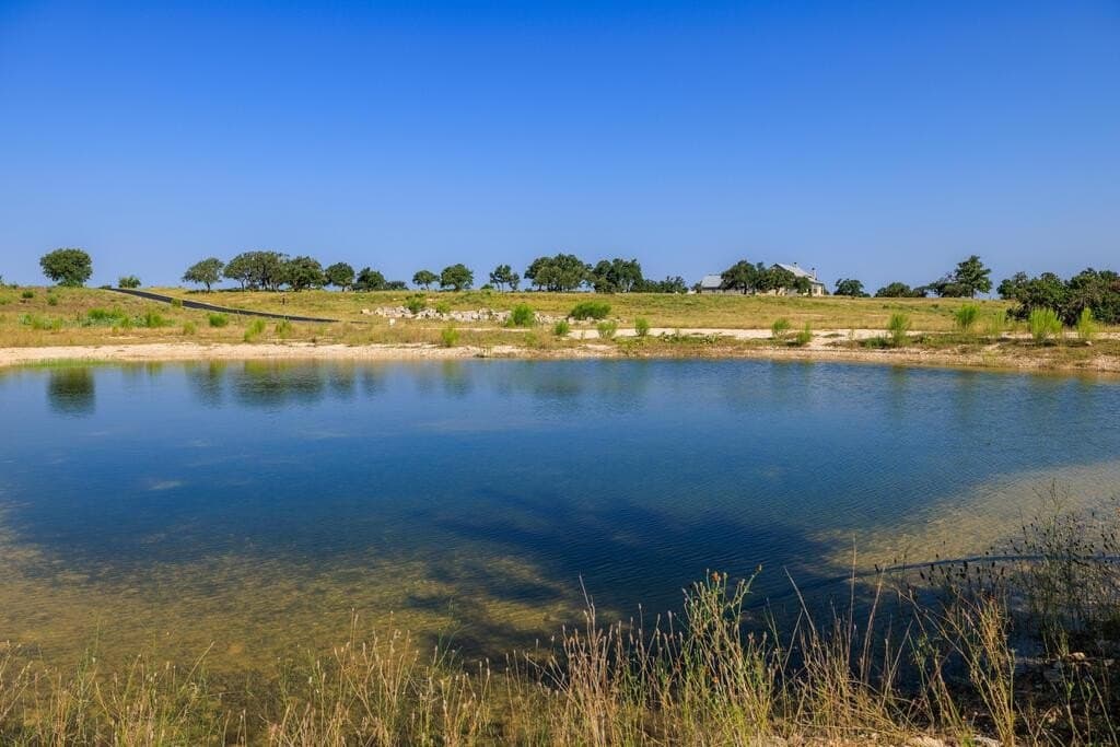6.86 acres in Kerr County