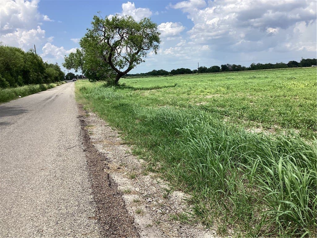 11.55 acres in Jim Wells County