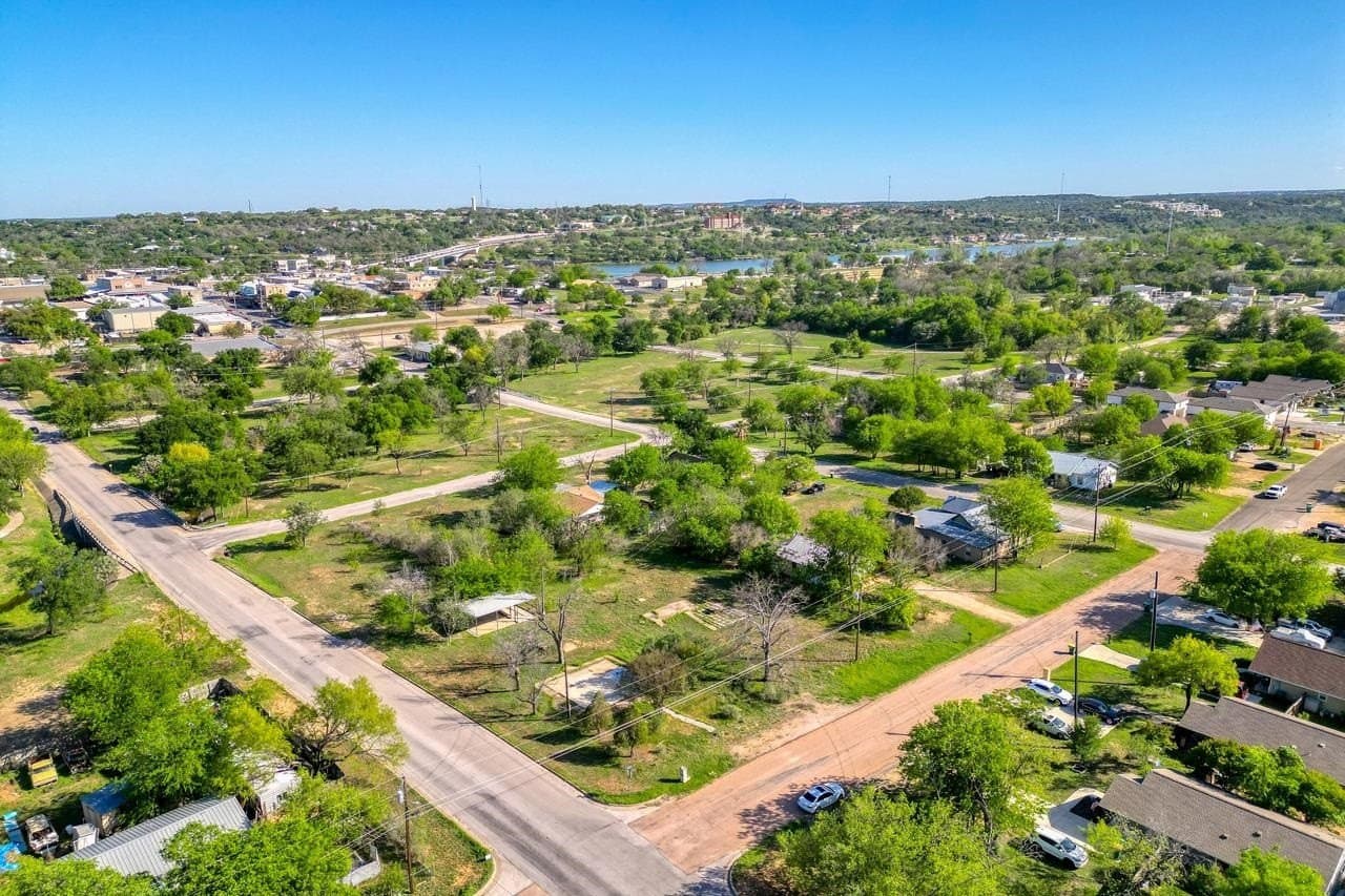 0.64 acres in Burnet County gallery image 3