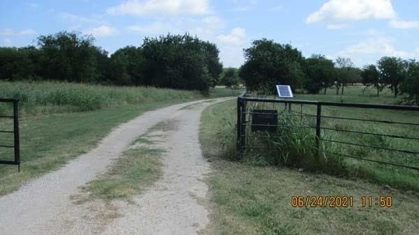 78.75 acres in Ellis County