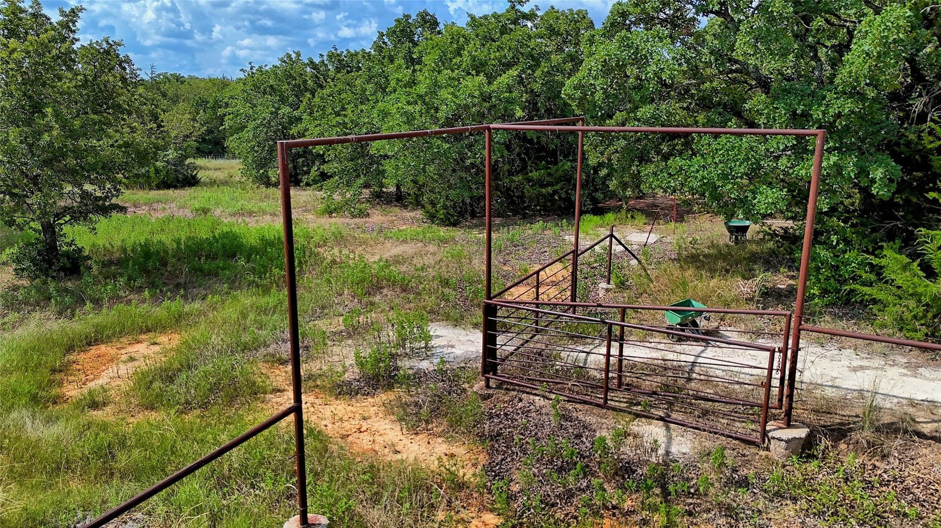 10 acres in Montague County - photo 37