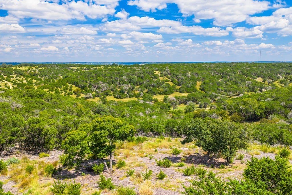 1.41 acres in Kerr County - photo 6